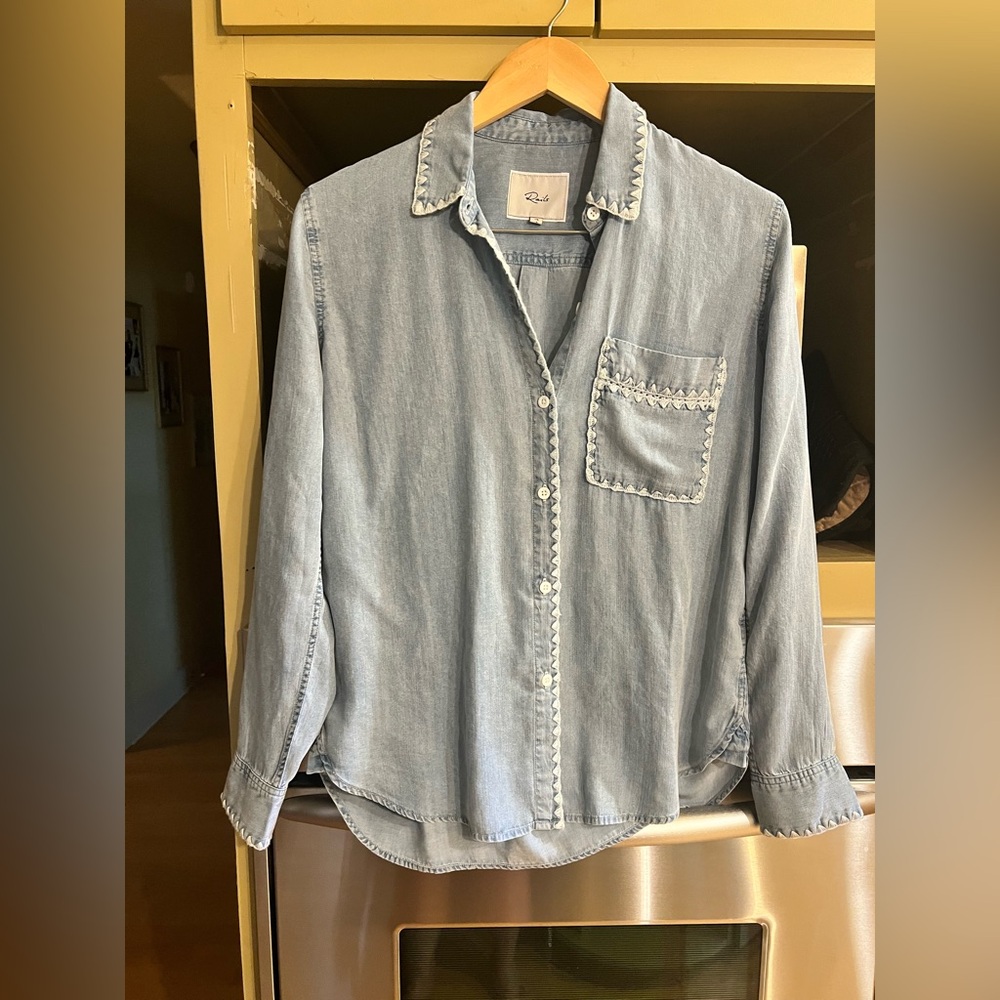 Rails Women’s Saya Cloud Wash Long Sleeve Shirt Sz. XS EUC
MSRP:$188